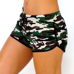 🆕NIP: FIT DIVISION: Camouflage Casual Shorts with Elastic Waistband- SZ XL